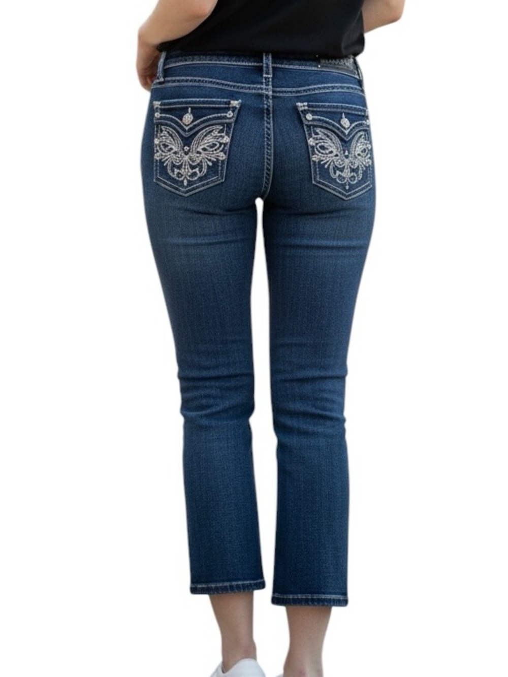 L.A. IDOL: Women’s Rhinestone Embellished Capri Crop Jeans - Size 11 / 33